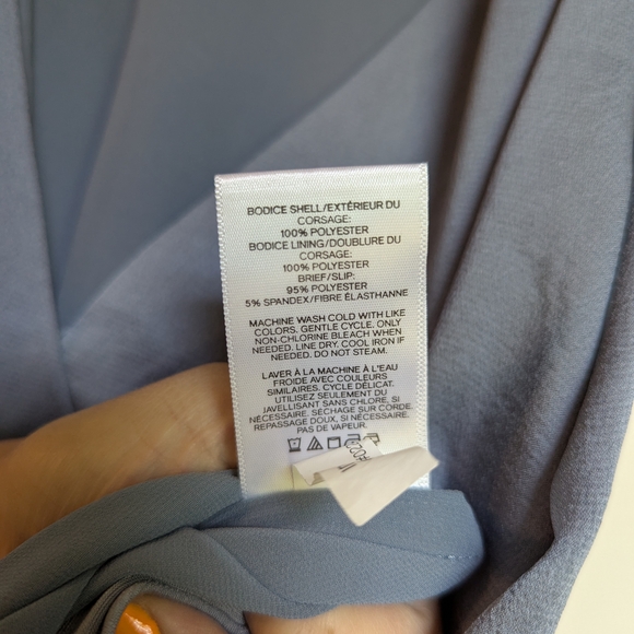 Express silky sleeveless bodysuit | 100% poly | asymmetrical Size XS - Picture 5 of 5